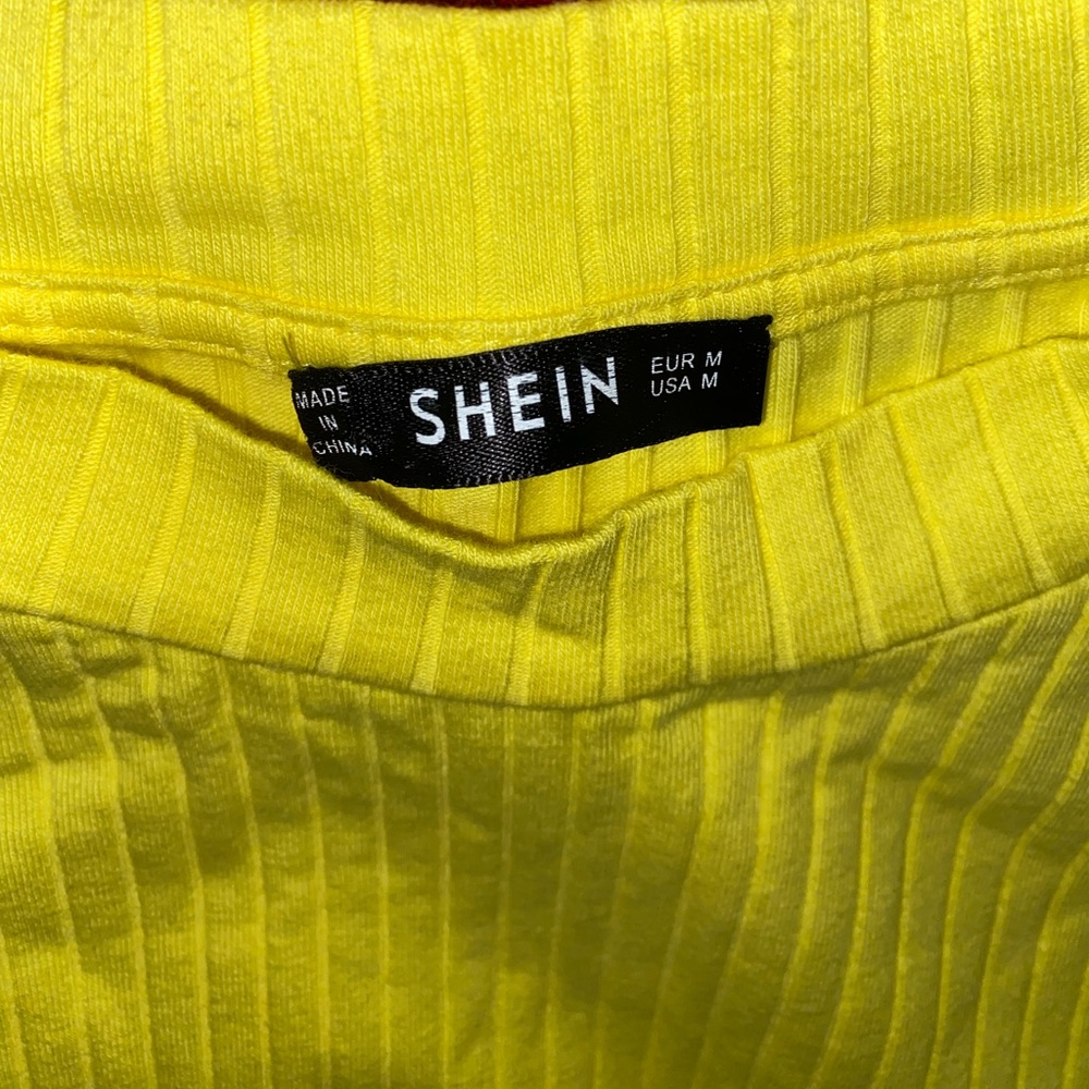 SHEIN TOP - Picture 2 of 2